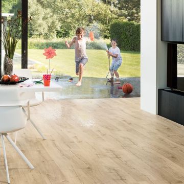 Panele podłogowe Quick Step Dąb klasyczny beżowy IMU1847 12 mm V-fuga
