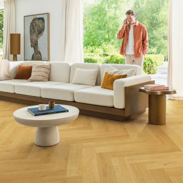 Panele podłogowe Quick Step Dąb kuminowy IMD8247 8 mm Jodełka