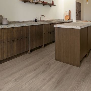 Panele podłogowe Quick Step Dąb leśny brązowy MJ3548 9,5 mm V-fuga