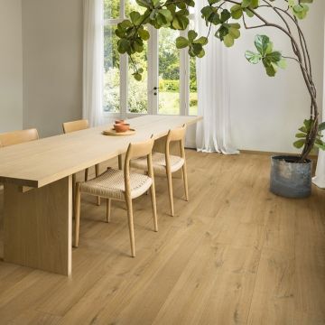 Panele podłogowe Quick Step Dąb spokojny IMU1856 12 mm V-fuga