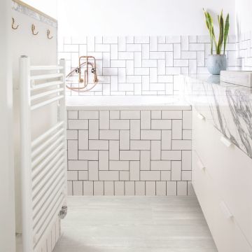 Panele winylowe Quick Step Sosna śnieżna AVMPU40204 6 mm V-fuga