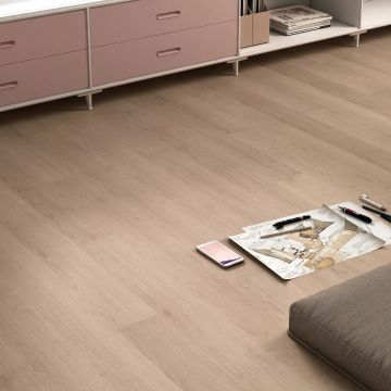 Panele podłogowe FinFloor Dąb Breno AC6 8 mm V-fuga