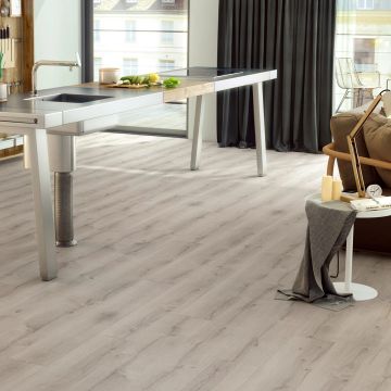 Panele podłogowe FinFloor Dąb Kilimanjaro AC5 8 mm V-fuga